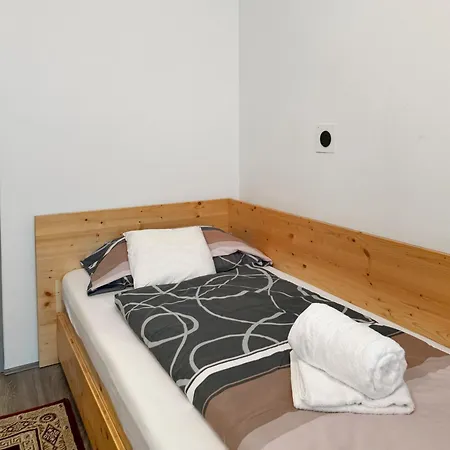 Daire Feworld - Center *